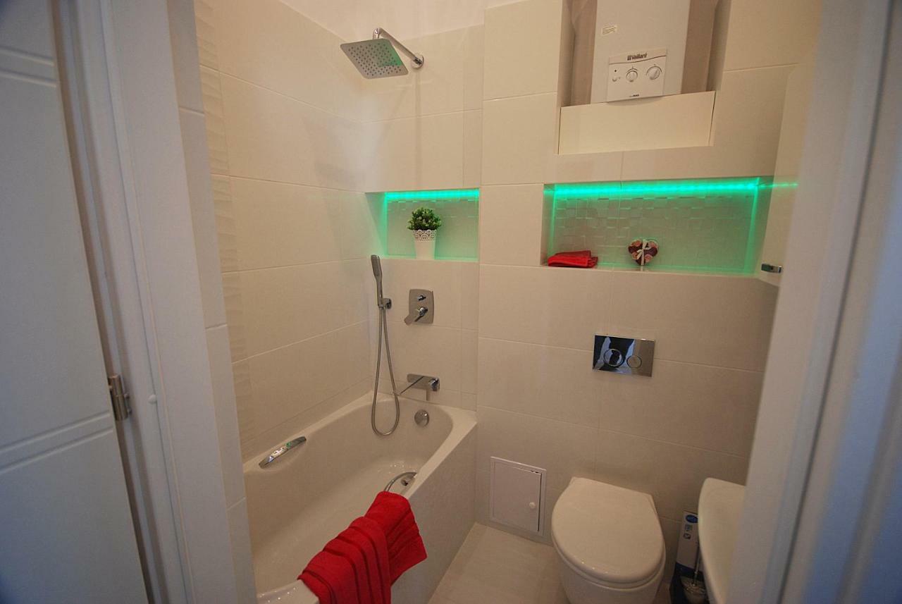 Nowy Apartament Wilcza Warsawa Bagian luar foto